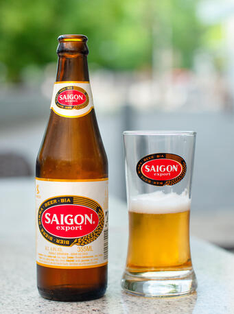 Saigon - öl från Vietnam med glas